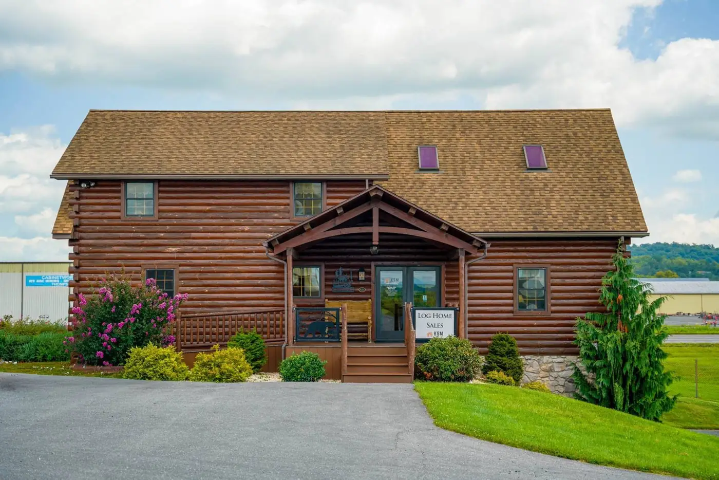 KSM Log Homes and Timber Packages manufacturing facility and showroom in Mifflintown, PA