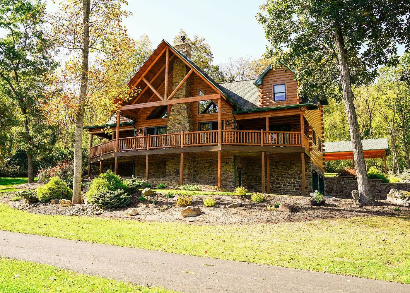 Boulder Ridge rear view