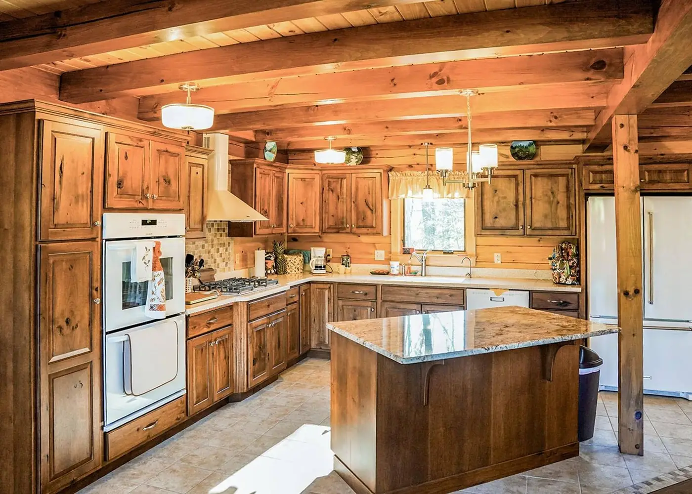 Brown Bear kitchen with optional loft