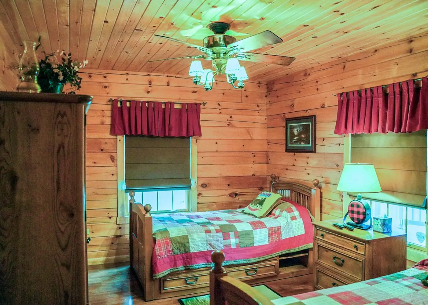 Path Valley bedroom