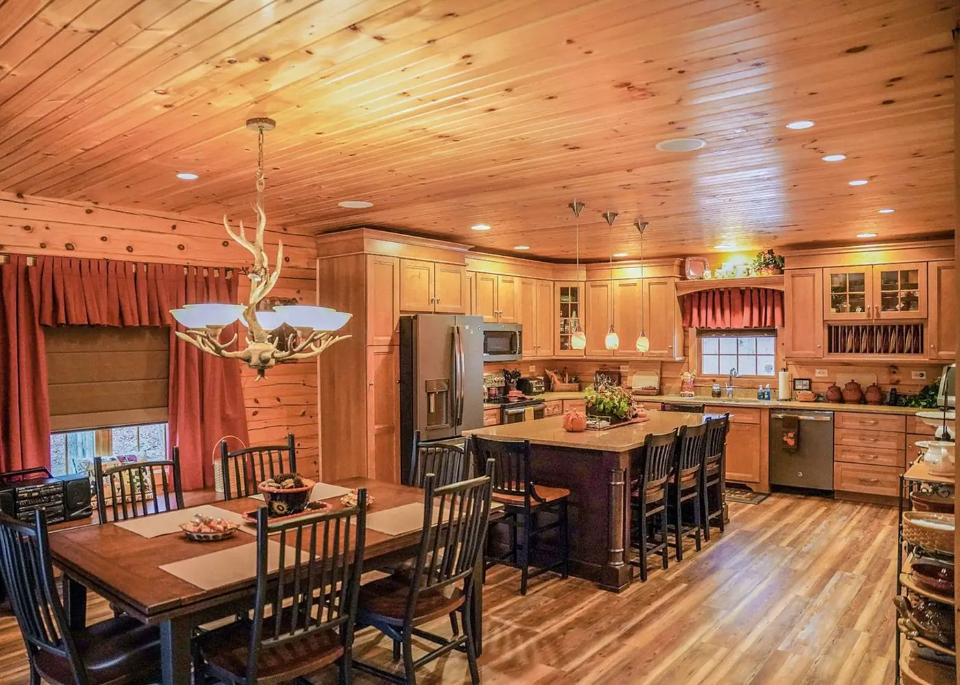 Path Valley kitchen and dining