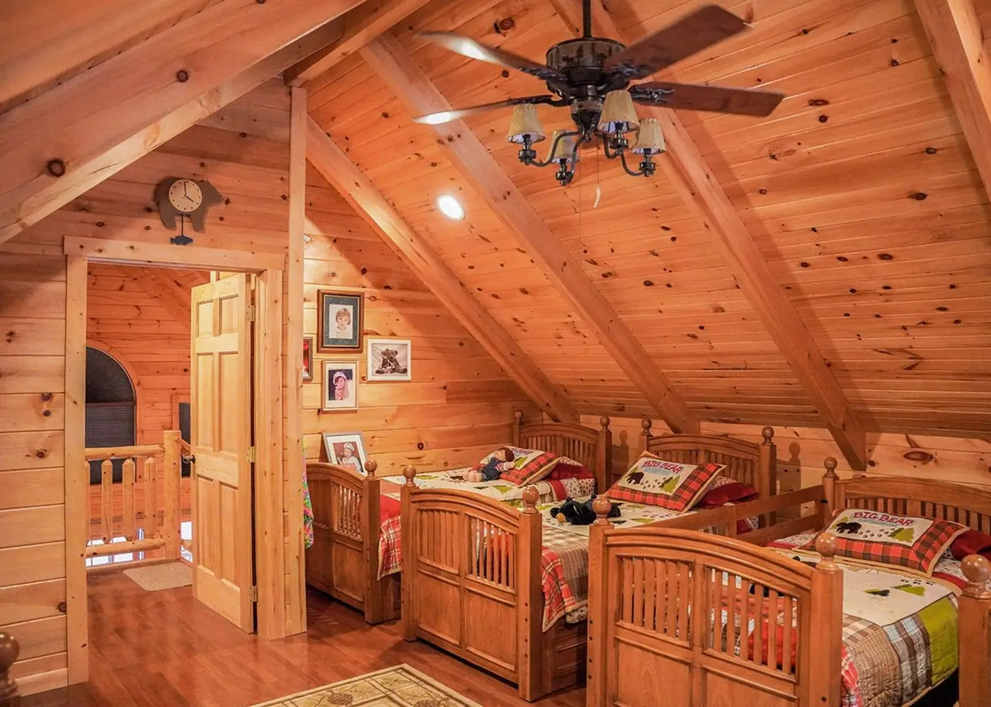 Path Valley loft bedroom