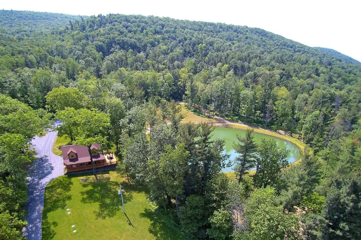 KSM Log Homes and Timber Packages facility offering mill-direct cost control
